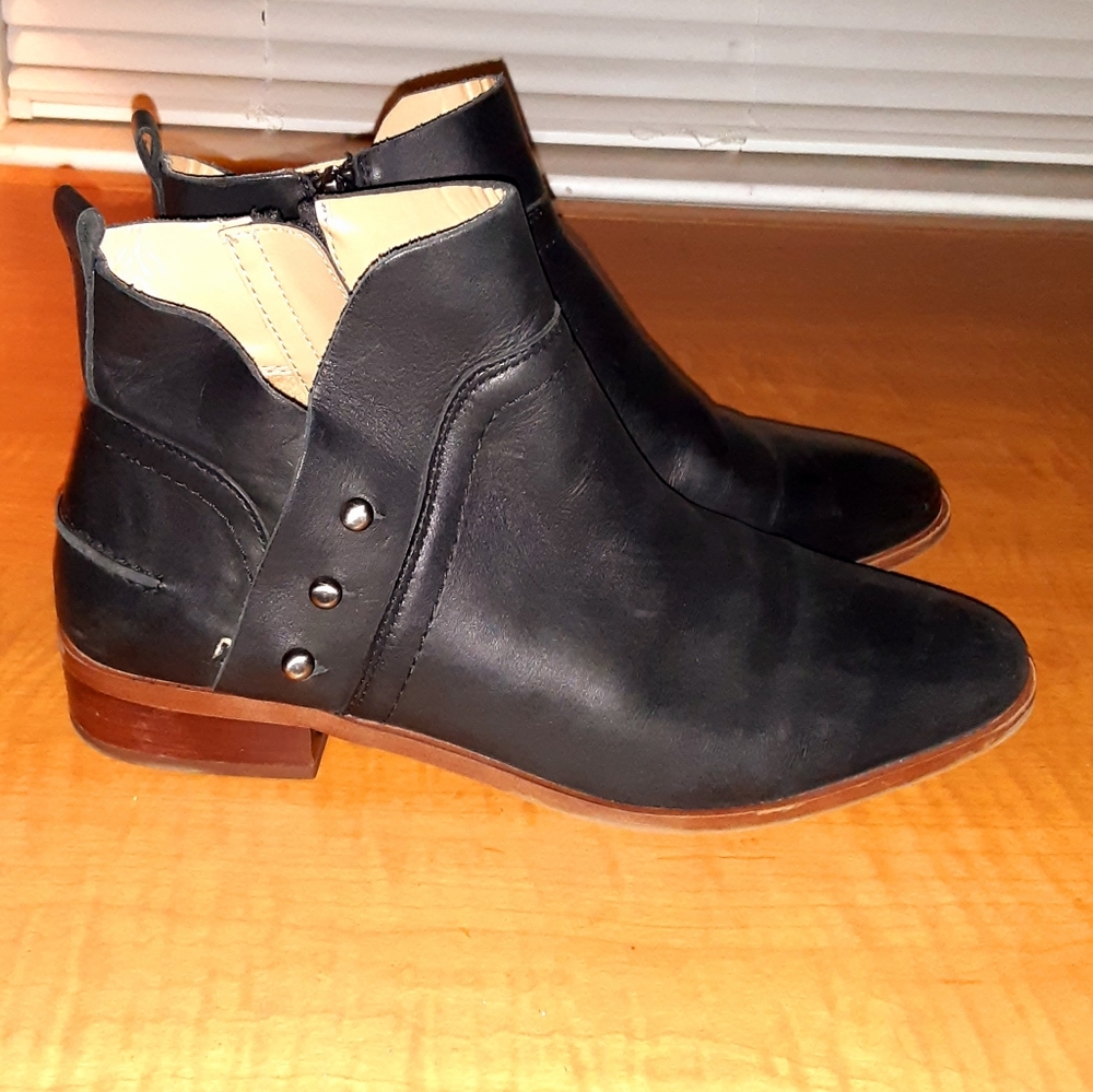 Franco Sarto Robin Leather Ankle Boots Siz…